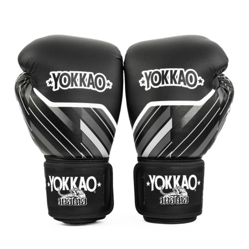 Boxing-Gloves-Yokkao-Essential-Black-17.jpg