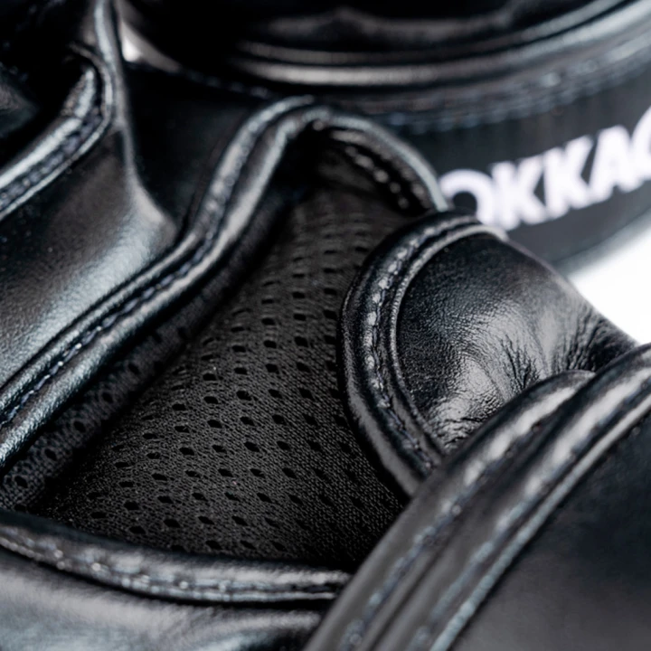 ground-mma-sparring-gloves-yokkao-black-7.jpg