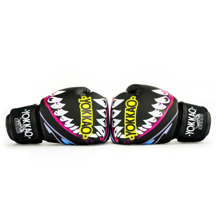 muay-thai-gloves-yokkao-Sharknado-II-11.jpg